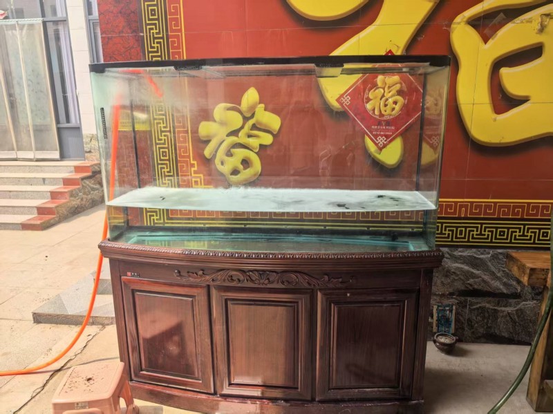 自家台球厅不干了。有台球桌6个。空调7个。鱼缸麻将机吸尘器实木茶桌。（第 9 张）
