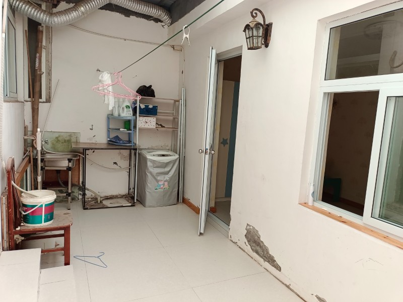 美乐城附近房屋出租，两室一厅，家电齐全拎包入住，交通便利，有意联系  环卫局家属（第 8 张）