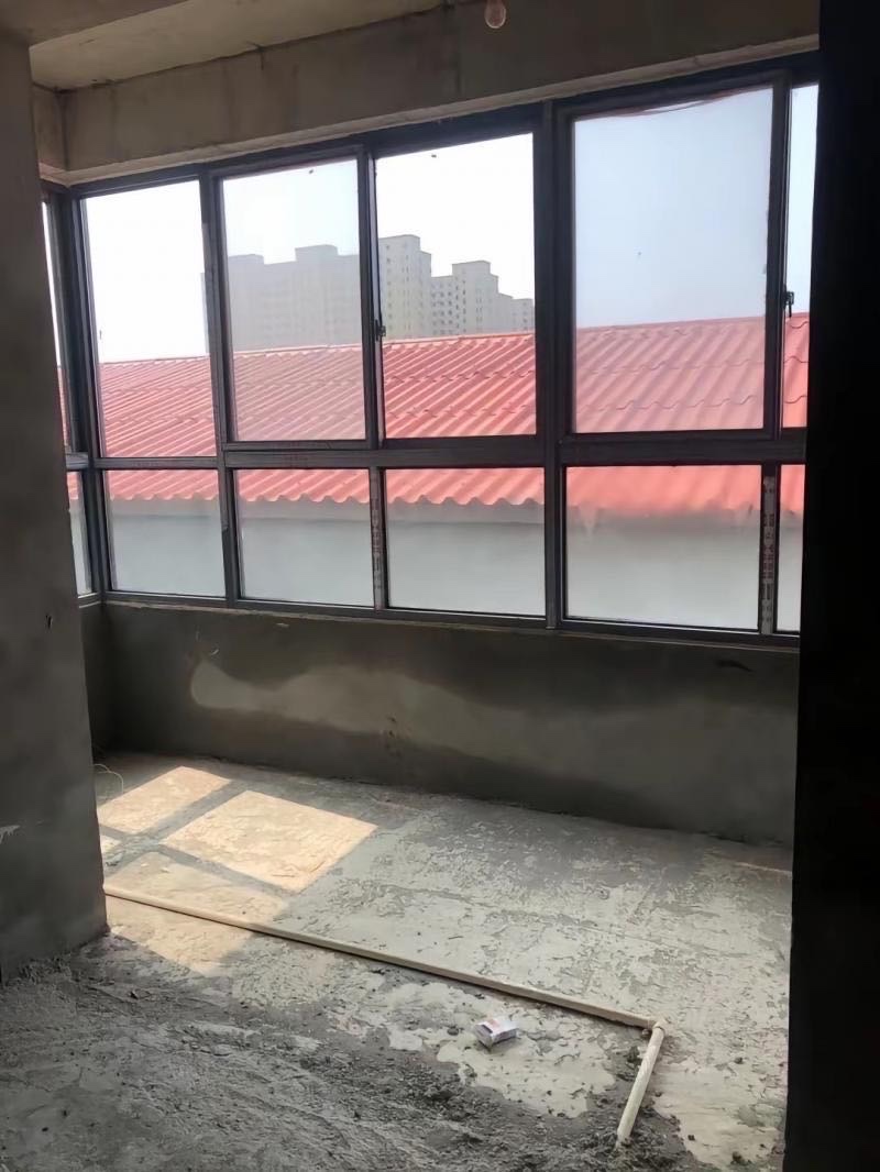 单元房净面积110平，三室一厅一厨两卫！紧邻四环！八米宽大马路！寻找有缘人，价格（第 1 张）