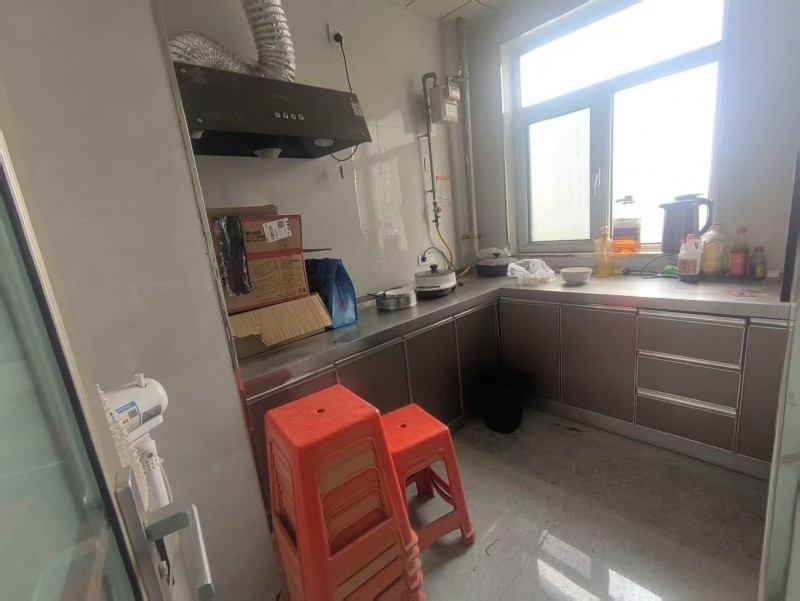 邯郸市赵都新城金和园小区房屋出租，126平方，屋内有空调，热水器，无床、柜子、沙（第 6 张）