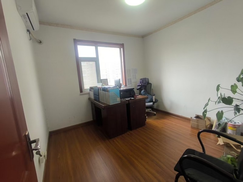 邯郸市赵都新城金和园小区房屋出租，126平方，屋内有空调，热水器，无床、柜子、沙（第 3 张）