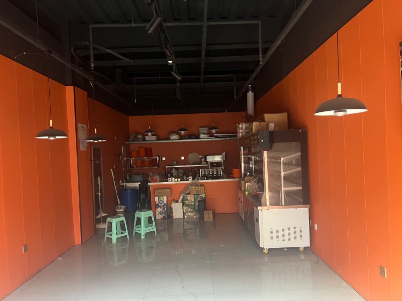 乐意大厦五十三平门市出租可餐饮小吃服装工作室等水电地暖齐全（第 2 张）