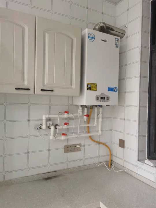 实验小学附近自建单元房，两室一厅一厨一卫，精装，家具家电齐全拎包入住（第 1 张）