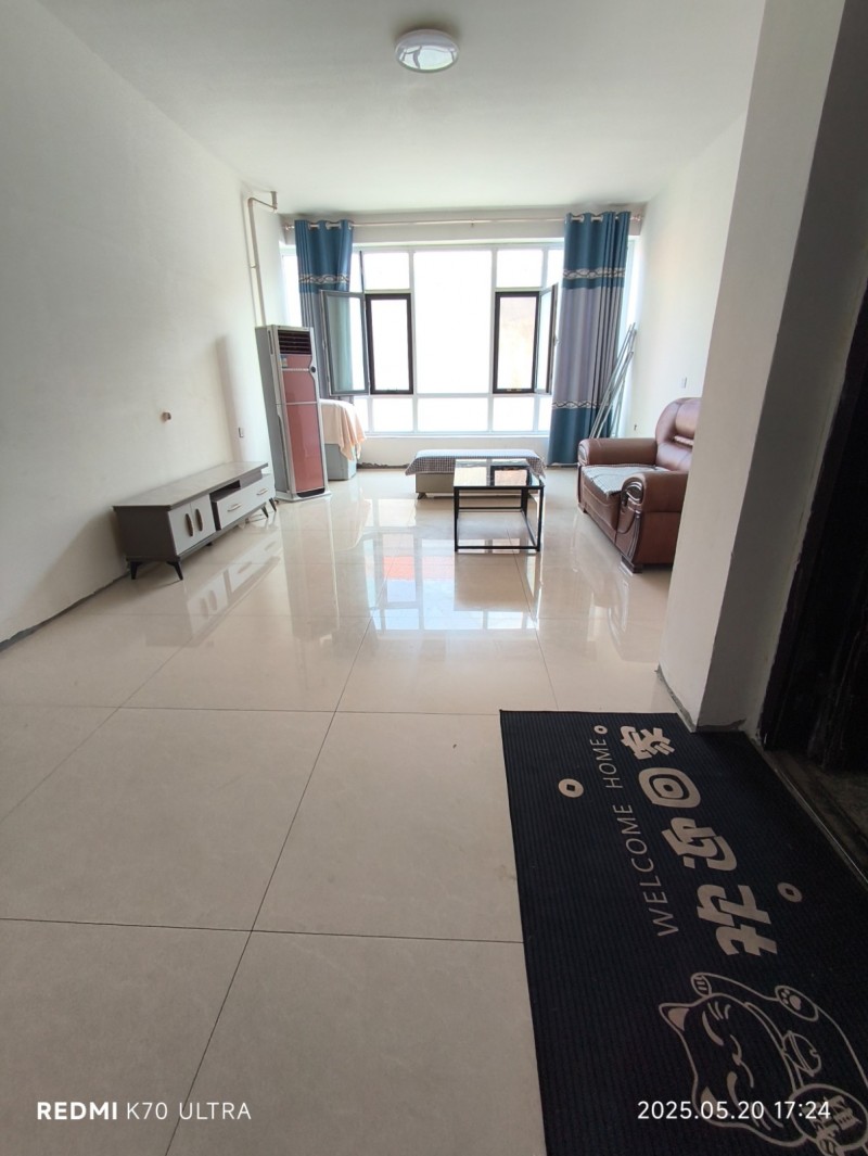 拎包入住低楼层出租，长租短租均可！ 自建单元房，两室两厅一厨一卫，空调，热水器，（第 4 张）