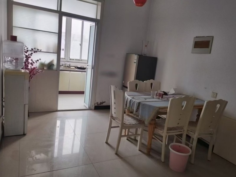 兴盛家园出租房屋紧邻一小附近拎包入住家具家电齐全六楼无电梯非诚勿扰（第 6 张）