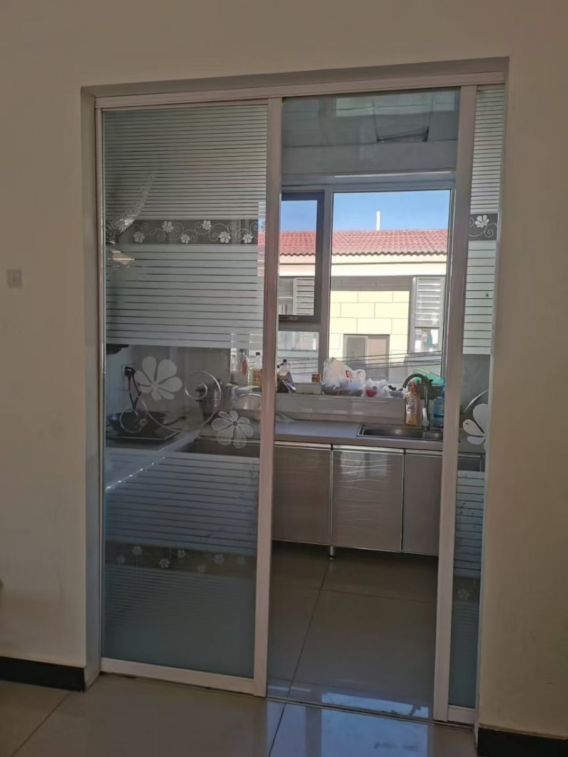 出租 老站附近自建单元房两室一厅一厨一卫，采光好，出入方便，紧邻七中，向阳小学，（第 2 张）
