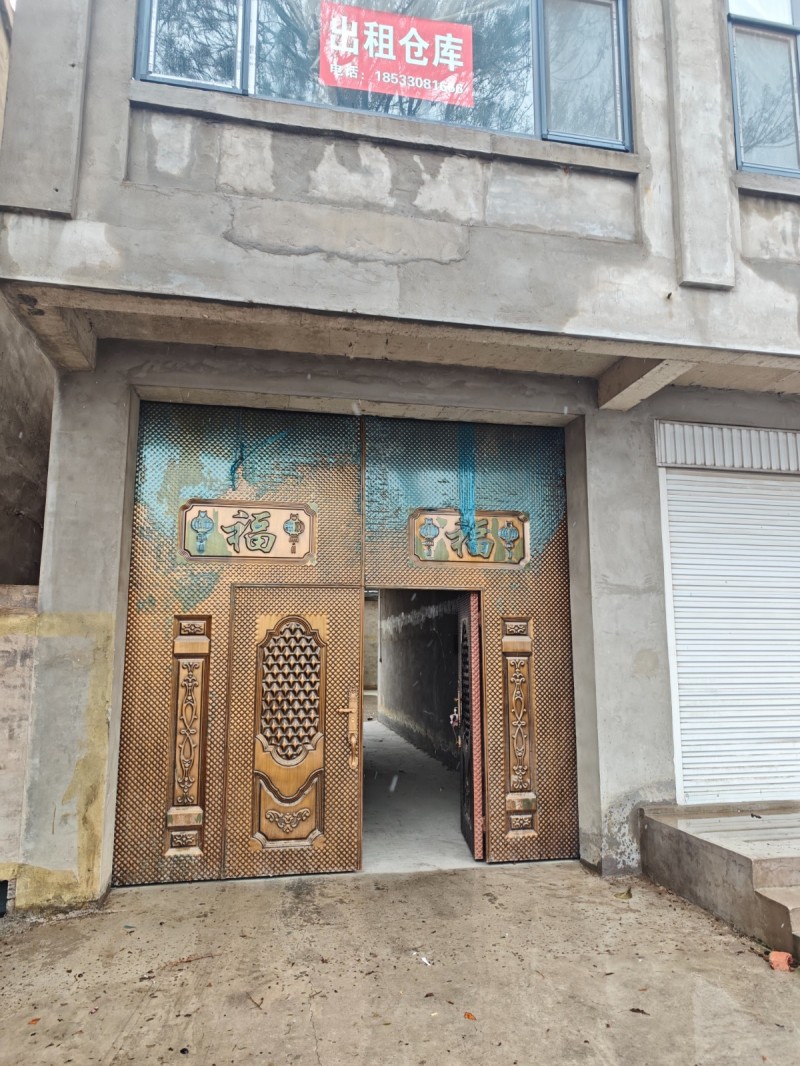 出租东关北东城学校附近有800平左右仓库出租，水电齐全，交通方便临近北环大路，（第 1 张）