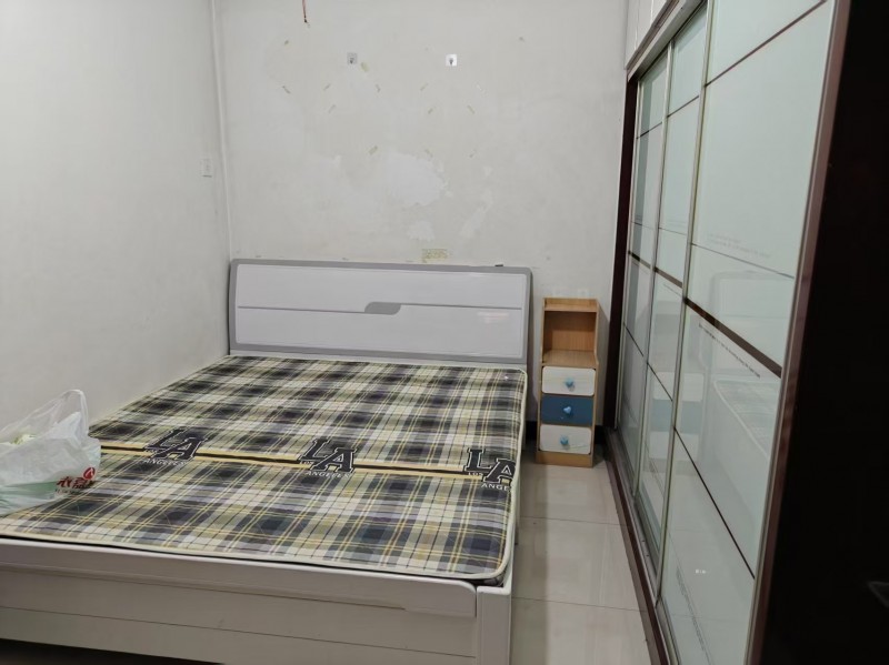 出租游览街3楼3室两厅，1万（第 5 张）