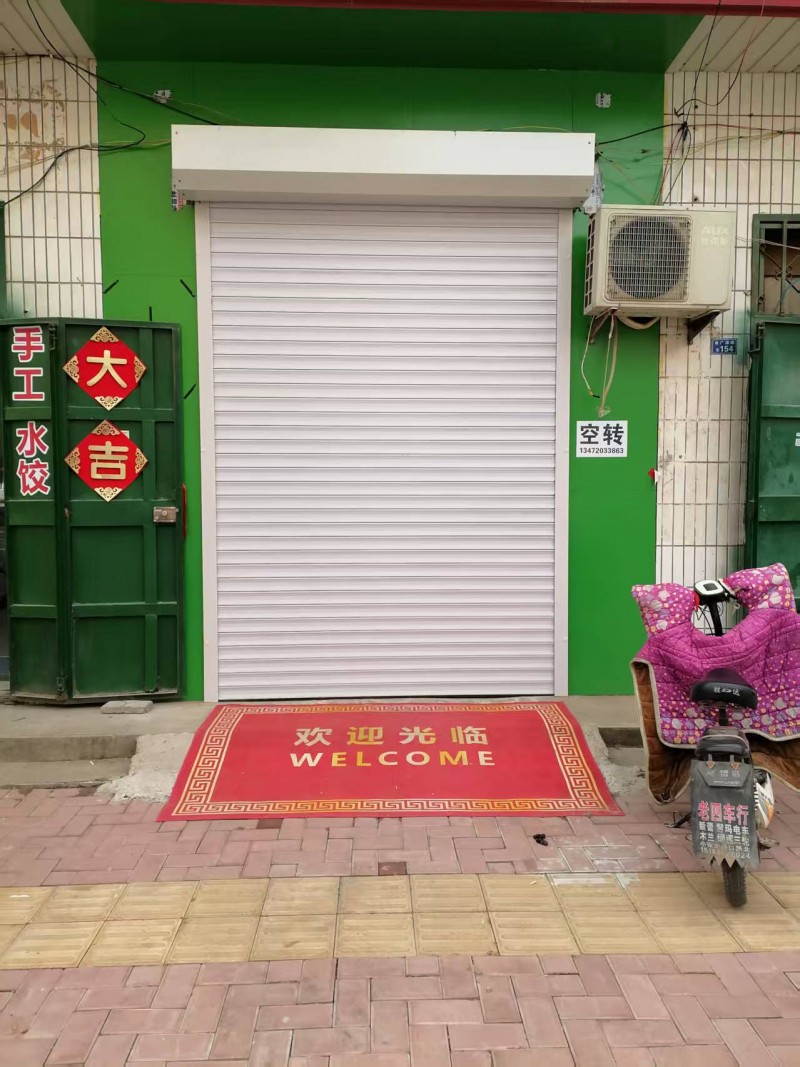安居南门对过喜乐佳超市东门面房出租50平左右（第 1 张）