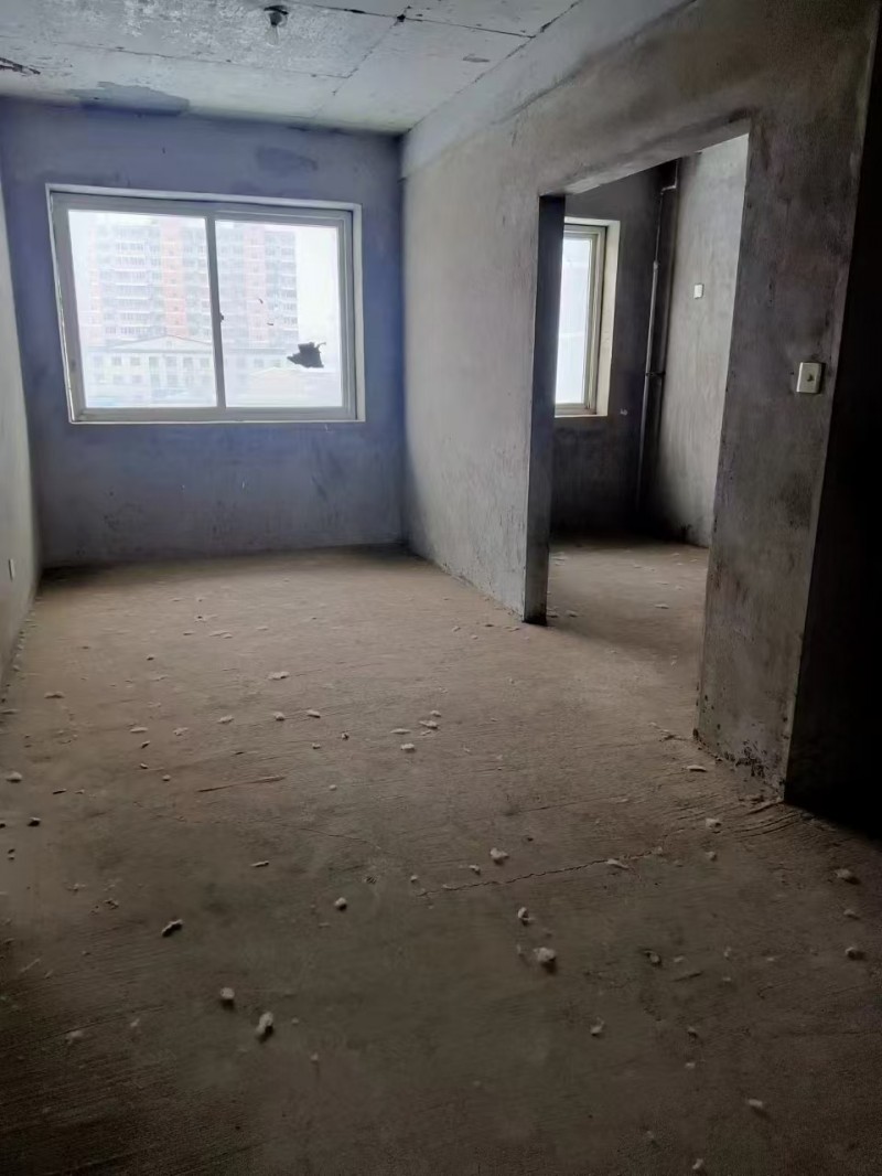 出售十里铺新民居小区楼房，户型明亮，地理位置好，三楼毛胚房无电梯，价格优惠（第 3 张）