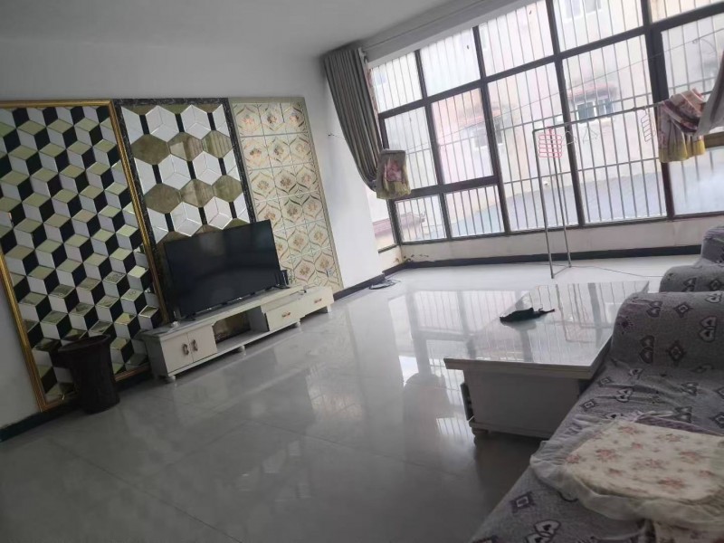 【出租】自建房一套 三室两厅一厨一卫 ✅有独立小院，方便停车充电 紧邻广平小学，（第 1 张）