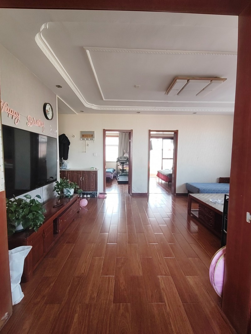 出售 种子公司家属院，   单元楼独门独户，三室两厅一卫，采光明亮，精装修，家电（第 1 张）