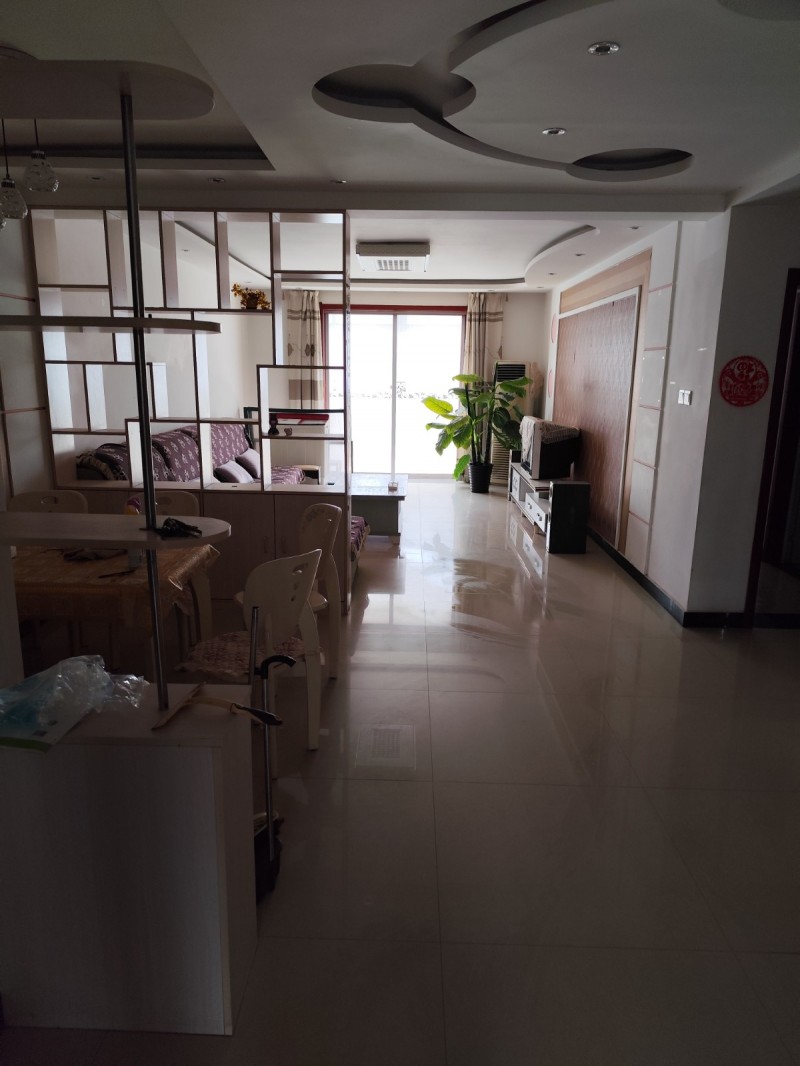 出租广安小区，四楼，120平，家具家电齐全，拎包入住，天然气人户，价格面议（第 1 张）