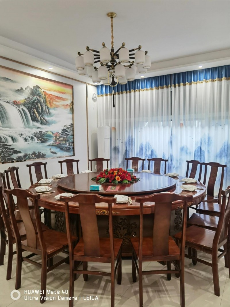 饭店低价转让，几万块钱，有意者联系，（第 1 张）