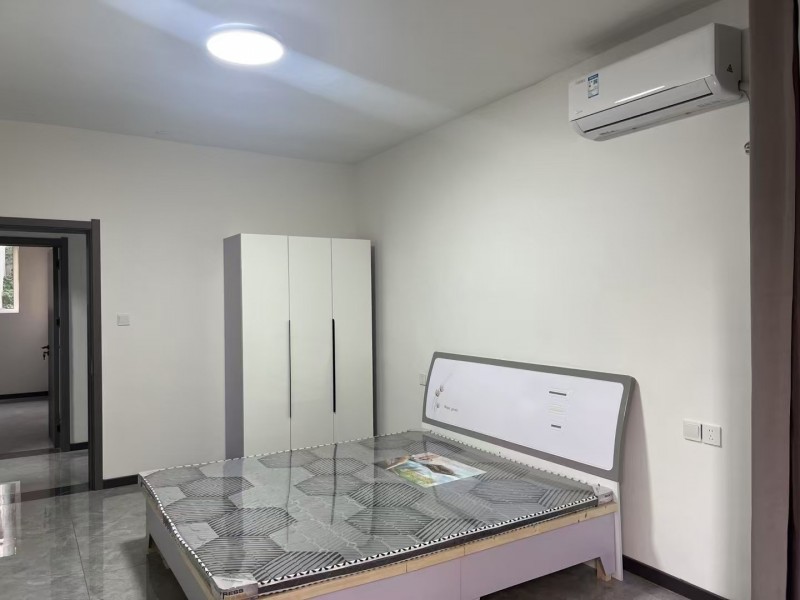 焦庄自建房，出租二楼，三楼，都是三室两厅两卫，家具家电齐全，有空调地暖，拎包入住（第 6 张）