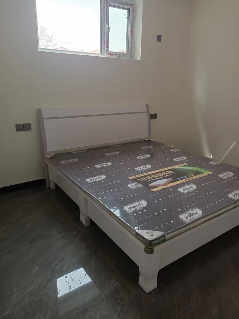 新房子新家具，地暖天然气， 站前小学附近，临近第四中学，广平小学，独院一梯两户，（第 3 张）