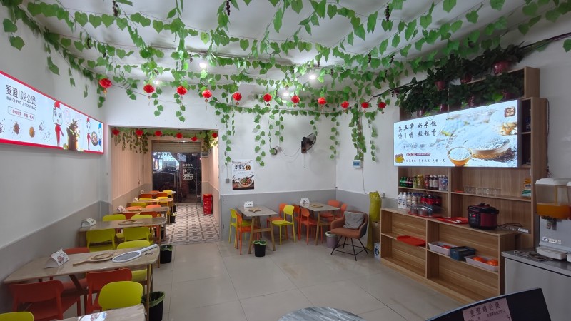 转让广平东湖路口路西重庆鸡公煲，60平左右附近有小学，幼儿园，中学，小区，公园，（第 2 张）