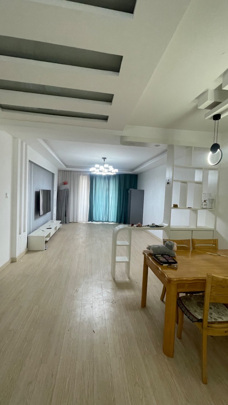 个人出售广安小区精装127平，三室两厅两卫，拎包入住，带家具家电，储藏间，三室两（第 3 张）