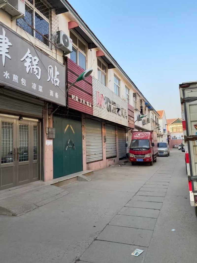 出租：步行街130平门面房，年租6000元，可办公可仓库，水电齐全。（第 5 张）