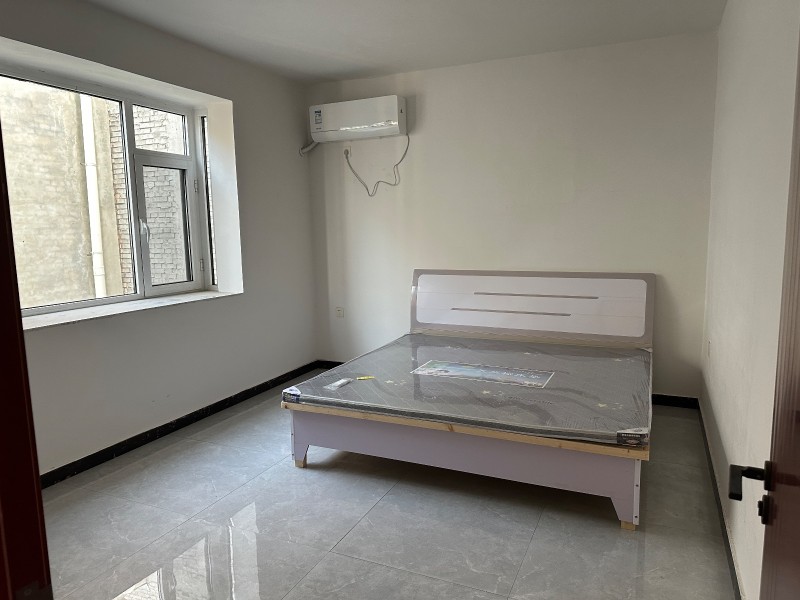 出租焦庄村自建房，三室两厅一厨两卫，拎包入住，️有空调地暖。地理位置优越。有意者（第 2 张）