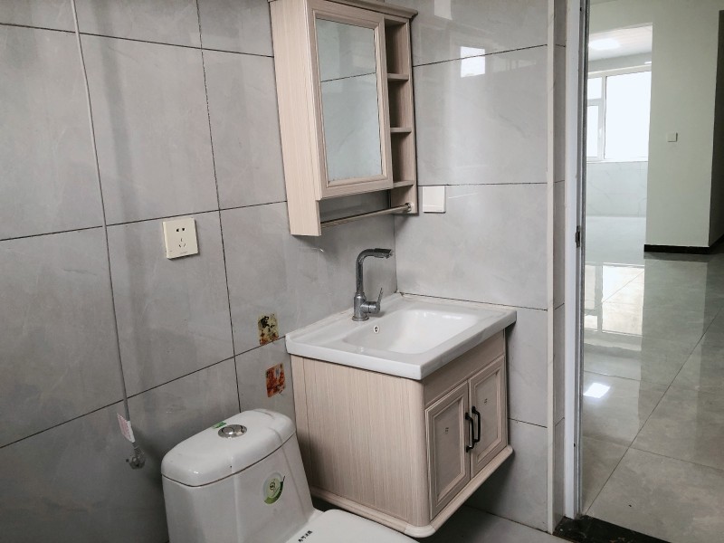 出租焦庄村自建房，三室两厅一厨两卫，拎包入住，️有空调地暖。地理位置优越。有意者（第 3 张）