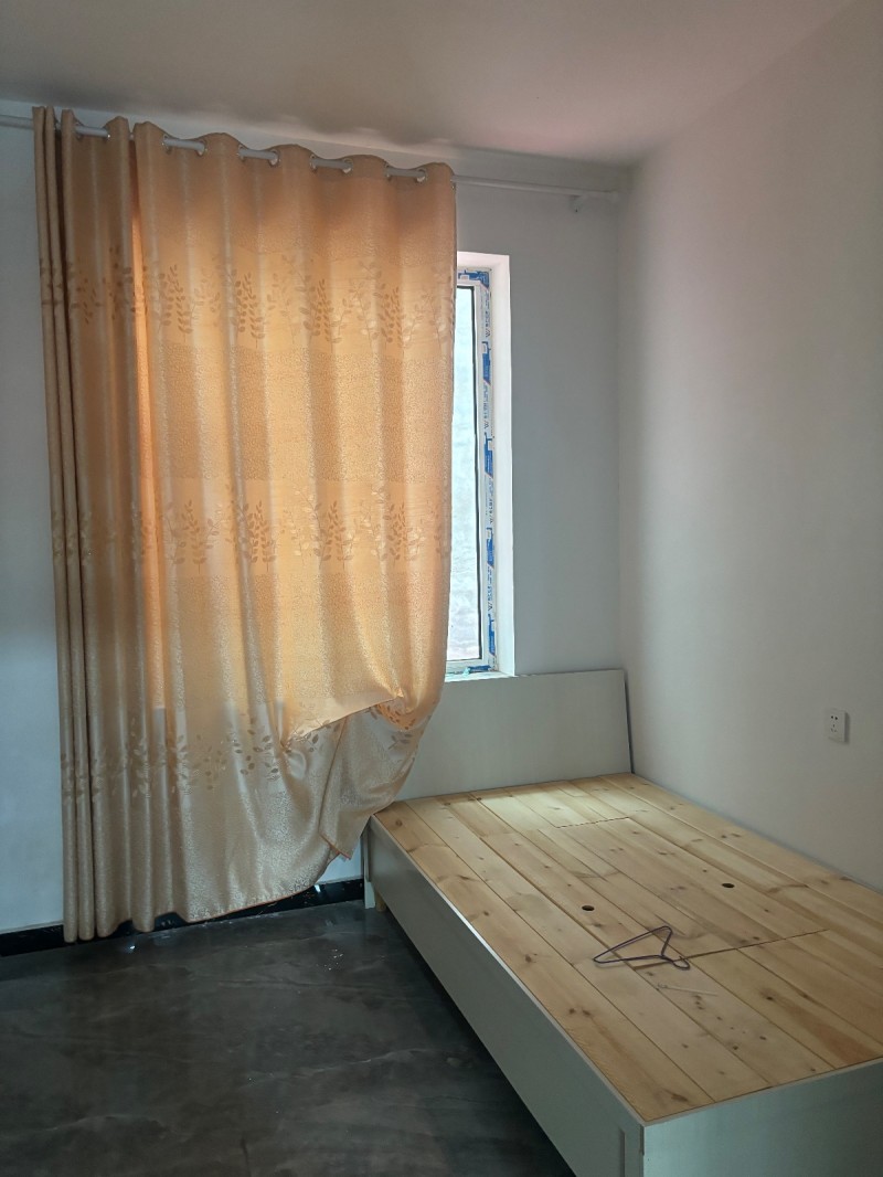 出租：高庄自建房，三室一厅一厨一卫，家具齐全，拎包入住（第 2 张）