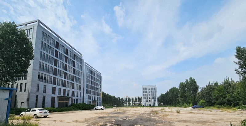 交通便捷，项目总占地30亩，三栋，地上7层，地下一层，框架结构，建筑面积1100（第 2 张）