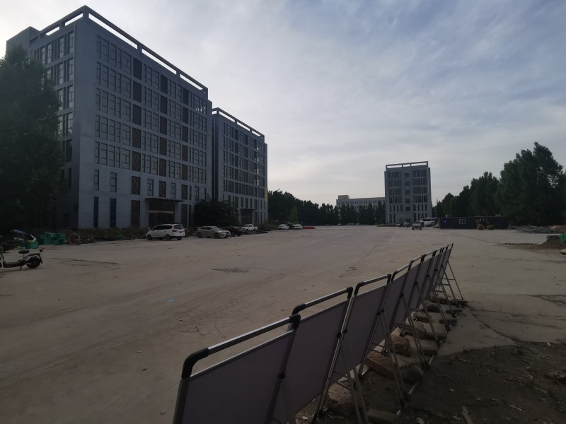 交通便捷，项目总占地30亩，三栋，地上7层，地下一层，框架结构，建筑面积1100（第 5 张）