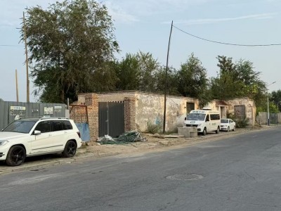 出售工兴衔宅基地县城西公路边二亩 有十几间房子 有意面谈 出租城市艺墅综合楼 一（第 1 张）
