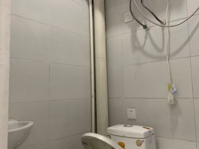 出租 一室一厅一厨一卫，停车方便，环境安静，邻近实验五，滨河小学，四中（第 5 张）