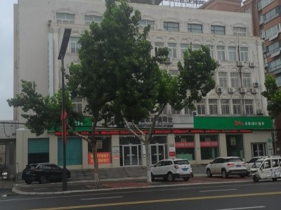 建新南街农村信用社对面，舒心足浴三楼出租，七十平，一室一厅一卫（第 1 张）