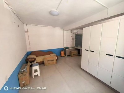 出租房屋，向阳小学附近有四室，交通便利，家具家电，水电暖齐全家，可以短租月租年租（第 2 张）