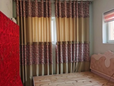 【德磬苑】出租自建房总层四层，出租三楼，水电暖齐全，三室二厅一卫，一百二十平拎包（第 1 张）