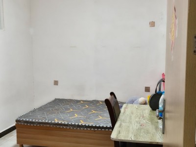 独院出租:位于育新街北段东关宾馆北行100米独院出租，室内有空调热水器洗衣机壁挂（第 3 张）