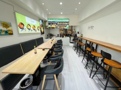 转让魏县文侯公园旁临街好位置餐馆转让，成熟地段客流稳定！店内精装修，布局通透，设（第 3 张）