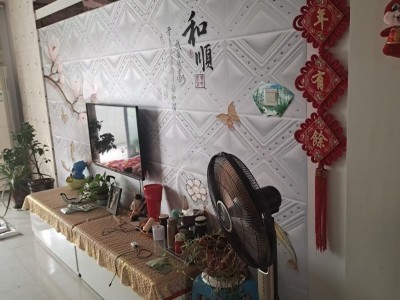 急售东湖小区，精装修125平，6楼，三室两厅两卫一厨，带储藏间18平。即刻预约看（第 4 张）