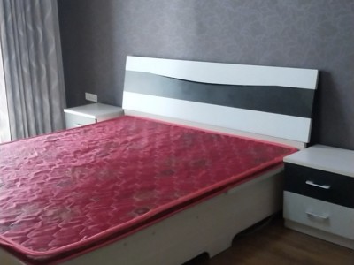 【出租四期】精装修，拎包入住，租金一个月1000元（第 1 张）