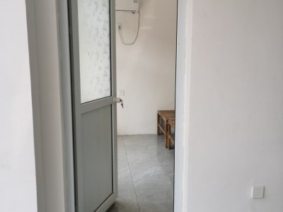 出租 个人一手房，自建房，一共两层，这是二层，120平，三室两厅两卫，有地暖，沙（第 4 张）