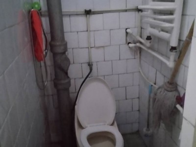 【邯郸市建筑一公司南院】出售市实验小学和25中学区房一套。面积大概50。价格11（第 6 张）
