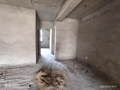 出售；自建房三室两厅两卫，130平毛坯房，有电梯，有桩基证，位置：广运府西侧，建（第 1 张）