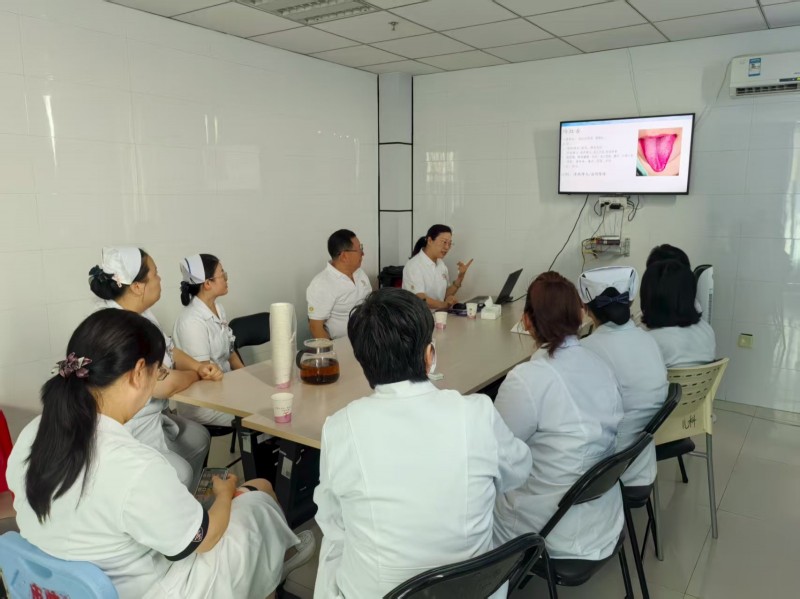 小儿推拿培训
脐灸培训
视力养护培训
鼻炎项目培训（第 9 张）