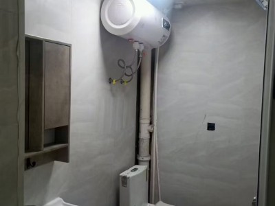 出租，家具齐全拎包入住，紧邻站前路小学，实验三，明德小学，地址站前路小学旁边（第 2 张）