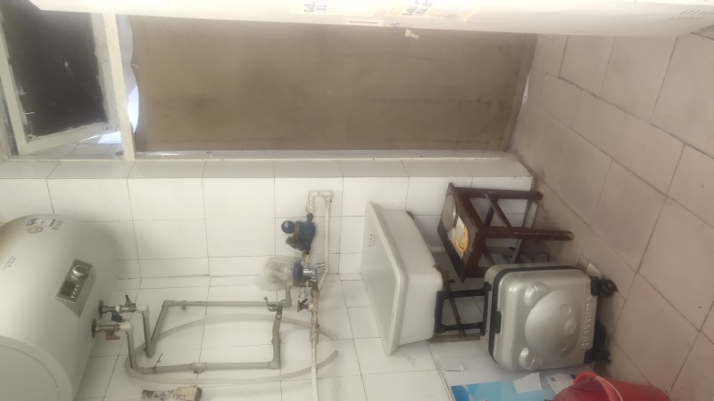 丛台区朝阳路黎明街口西北角，一楼临街门房直租(无转让费)，水电暖齐全，大小门房两（第 6 张）