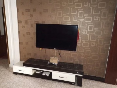 洪源小区出租：三室两厅一厨一卫，家具家电齐全，温馨舒适，拎包入住（第 3 张）