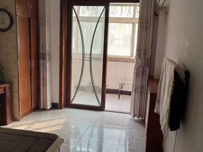 洪源小区出租：三室两厅一厨一卫，家具家电齐全，温馨舒适，拎包入住（第 4 张）