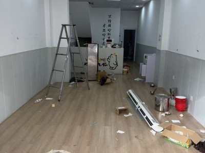 世纪城耳机南门商铺转租 上下两层面积118平 带上下水无转让费 月租金3250（（第 6 张）