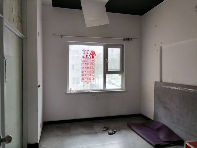 丰泰南区北门临街门市，面积170平，有三相电。对面是复兴实验小学，锦玉幼儿园，复（第 2 张）