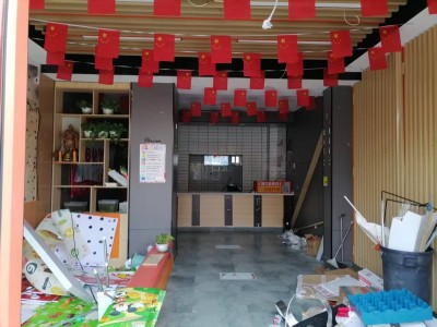 丰泰南区北门临街门市，面积170平，有三相电。对面是复兴实验小学，锦玉幼儿园，复（第 5 张）
