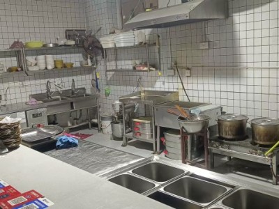由于个人原因无暇照顾，现转让一间旺铺 紧挨中医院实验二中小学，有固定客源 带整套（第 1 张）