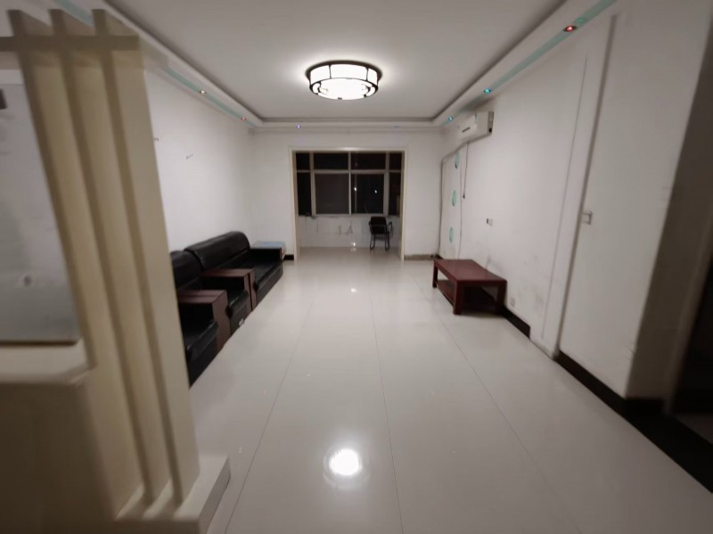 【合顺小区7号楼】出租三室一厅2楼月租金900元（第 1 张）